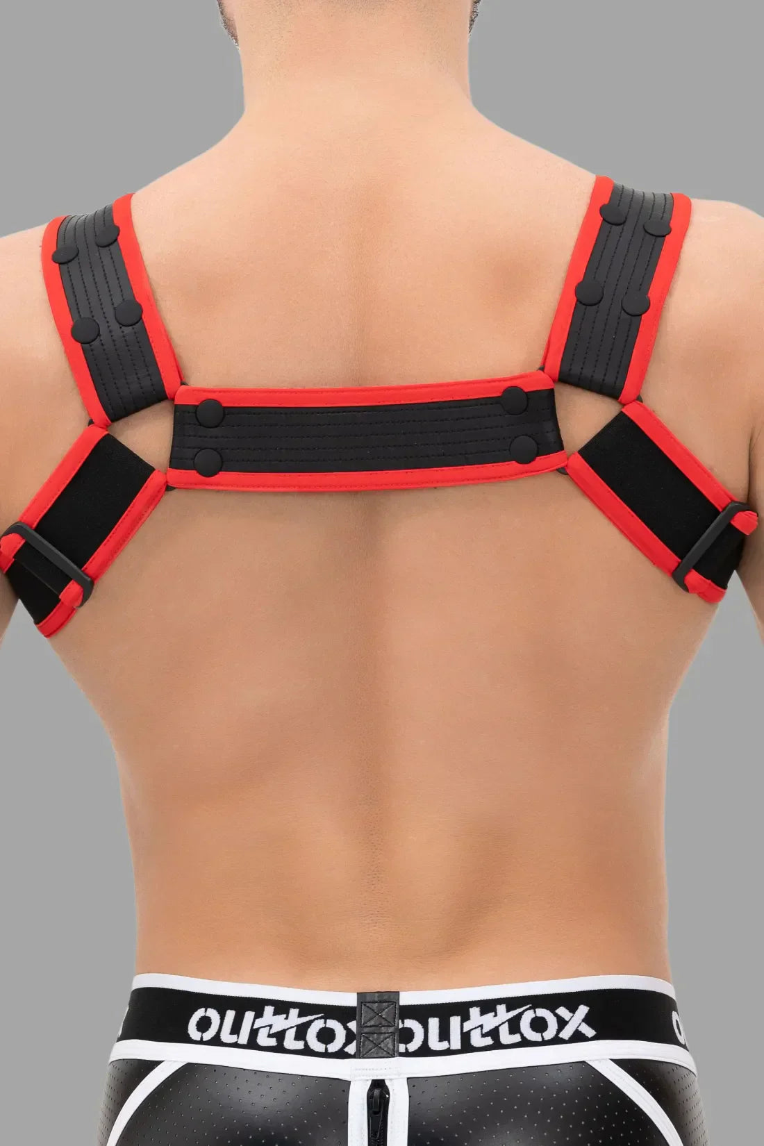 Outtox. Bulldog Harness with Snaps. Black & Red