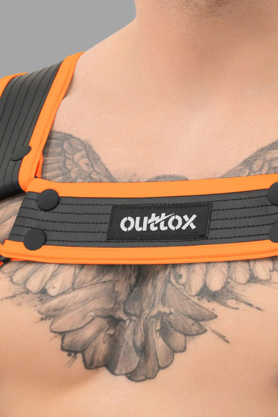 Outtox. Bulldog Harness with Snaps. Black and Orange