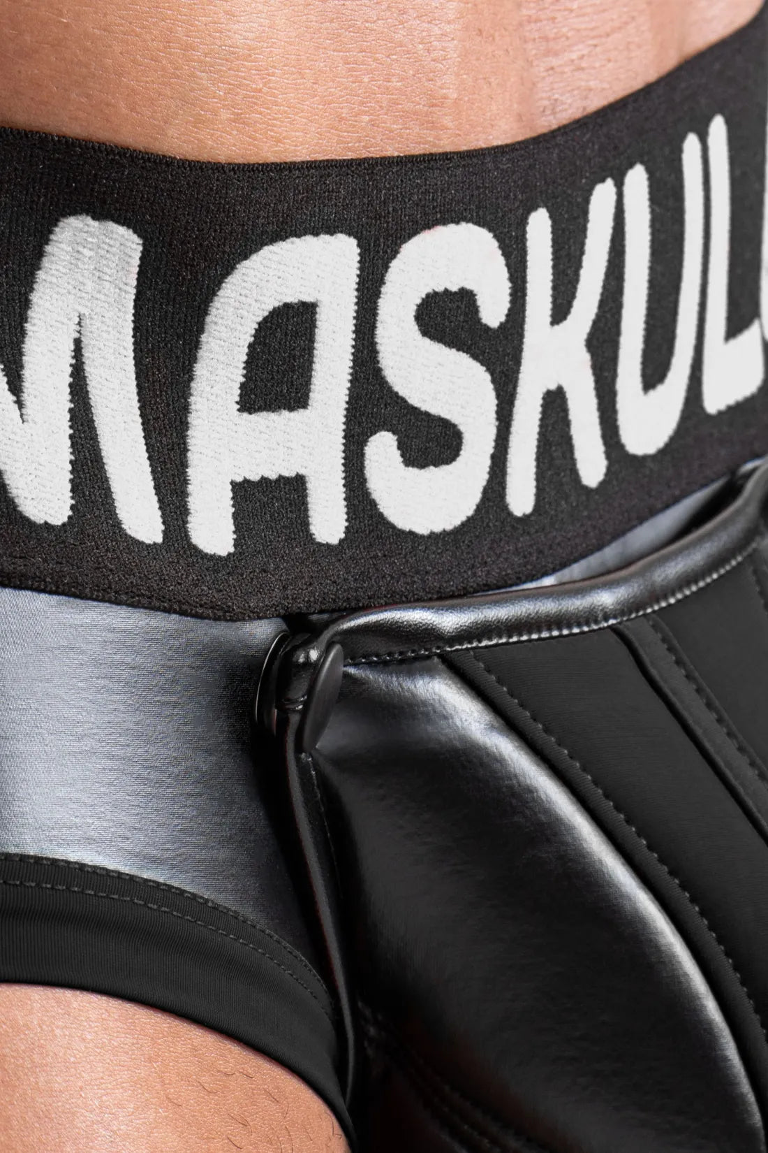 Maskulo Briefs with Pads. Black