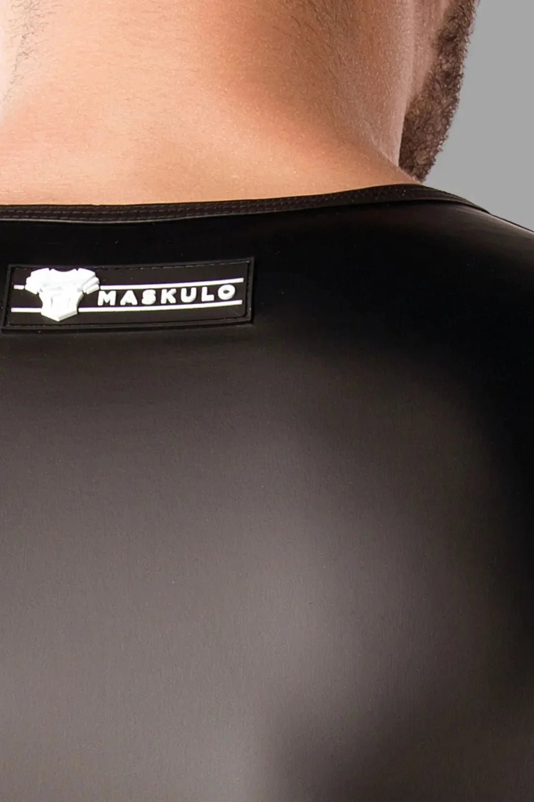 Armored. Color - Under. Men's Tank Top. Front Pads. Black and Red - MTP101 - Y1 - Maskulo US NY FL