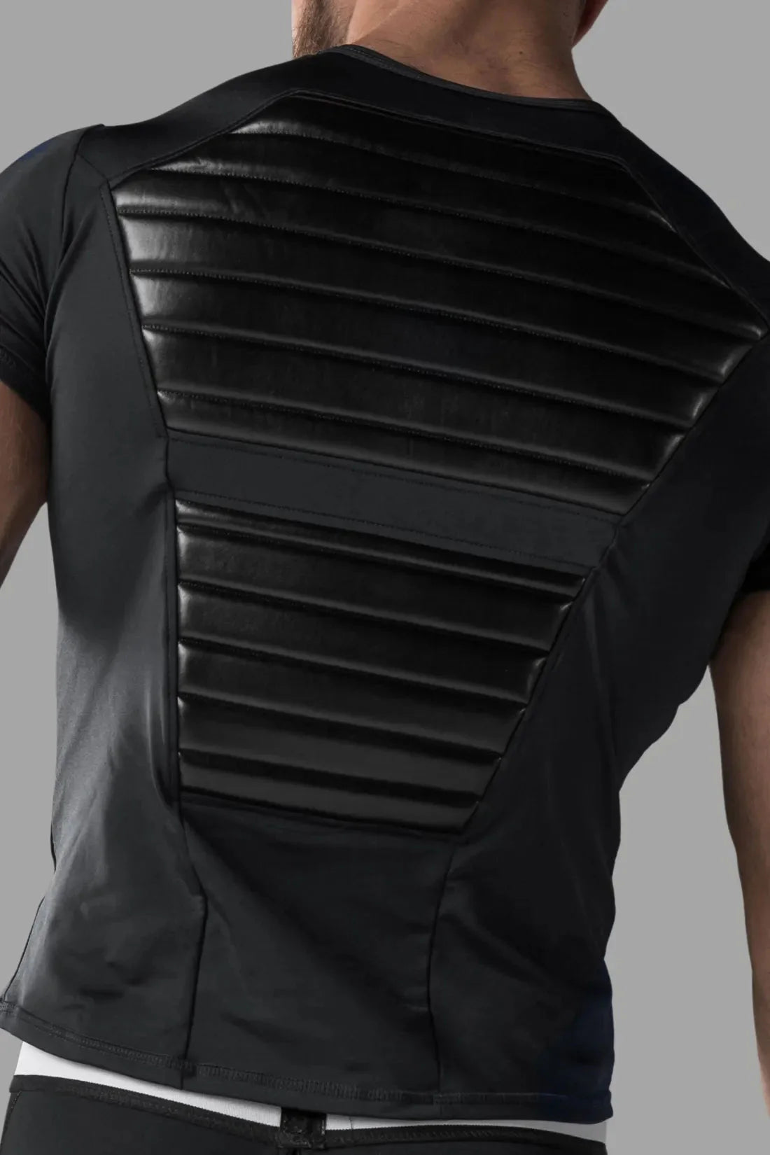 Armored. Men's T-Shirt. Spandex. Front Pads. Black - MTP104 - Y1 - Maskulo US NY FL