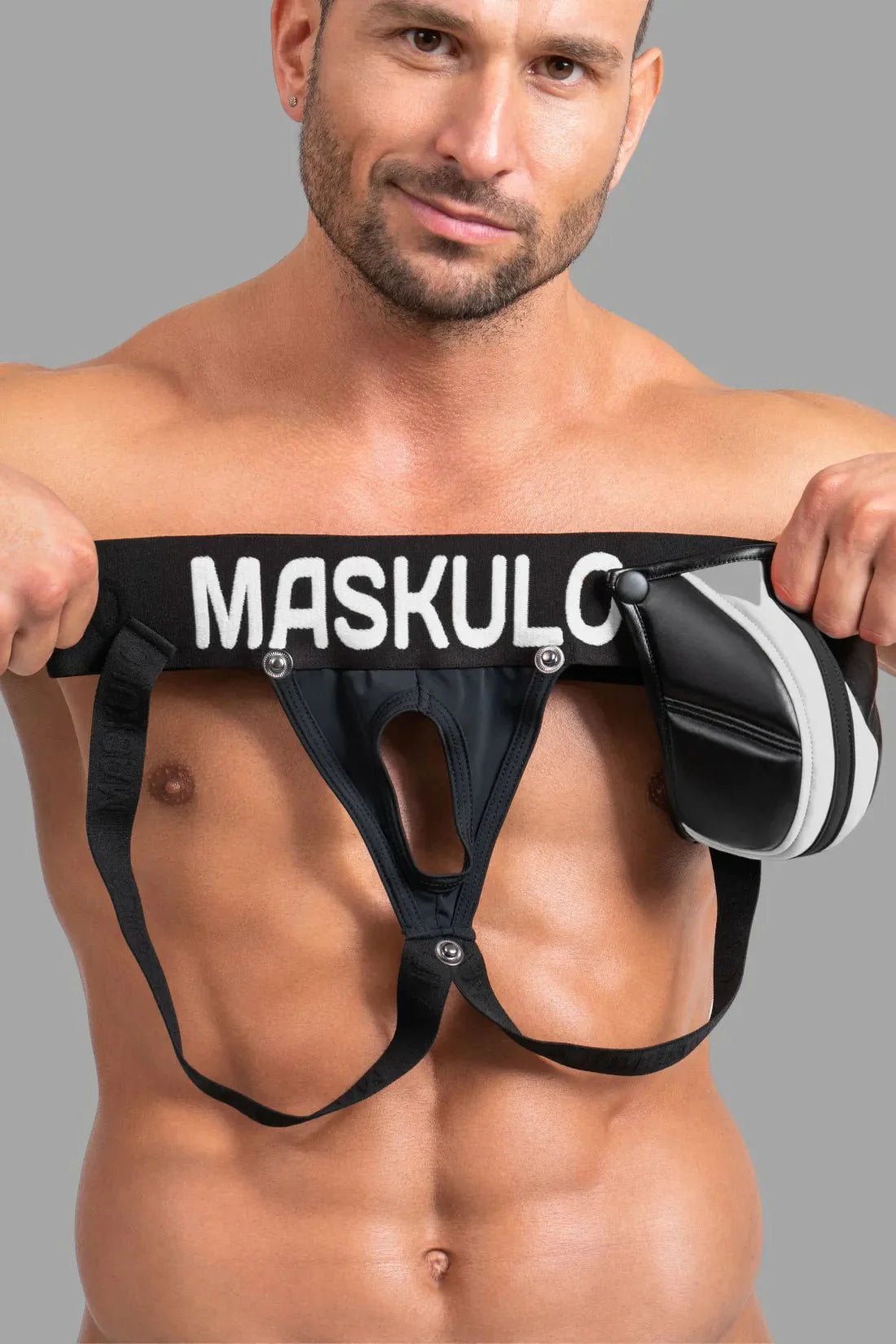 Jock 'Big Bulge'. Black and White - MJS145 - Y5 - Maskulo US NY FL