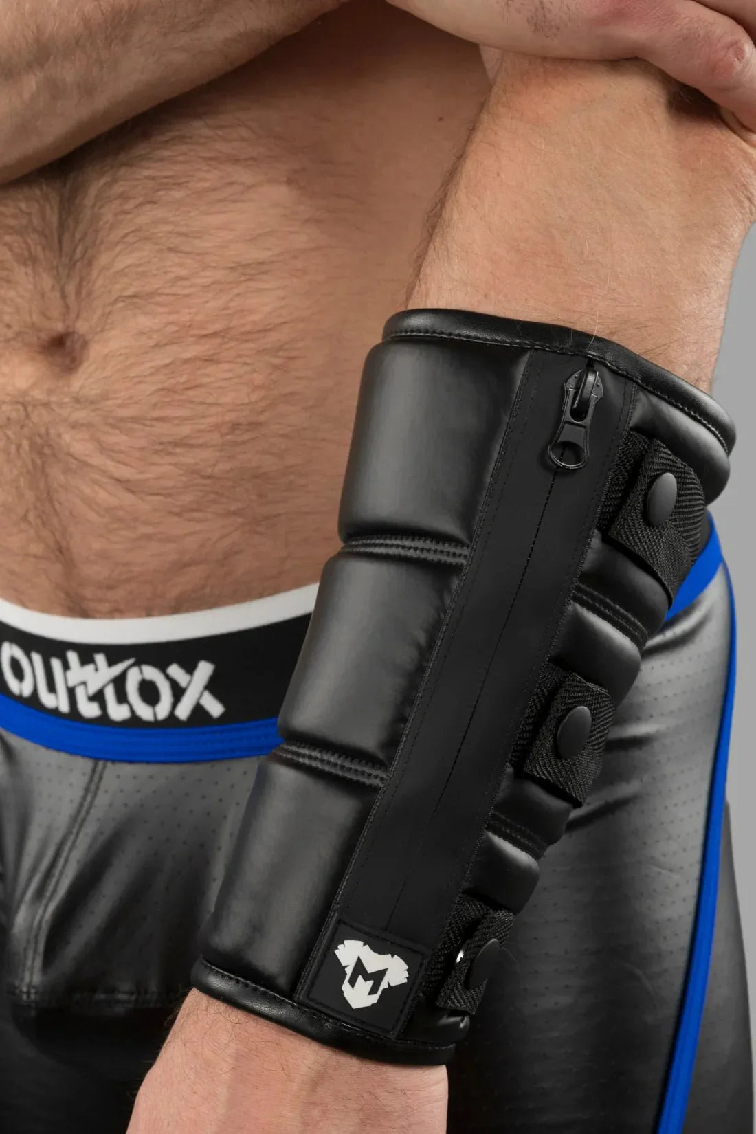 Wrist Wallet with Rubberized Zipper - Maskulo - MAC120 - YX - Maskulo Global (EU) Store