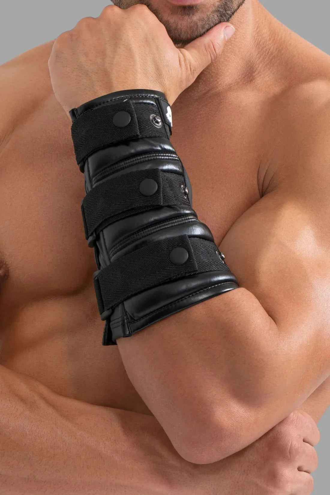 Wrist Wallet with Rubberized Zipper - Maskulo - MAC120 - YX - Maskulo Global (EU) Store