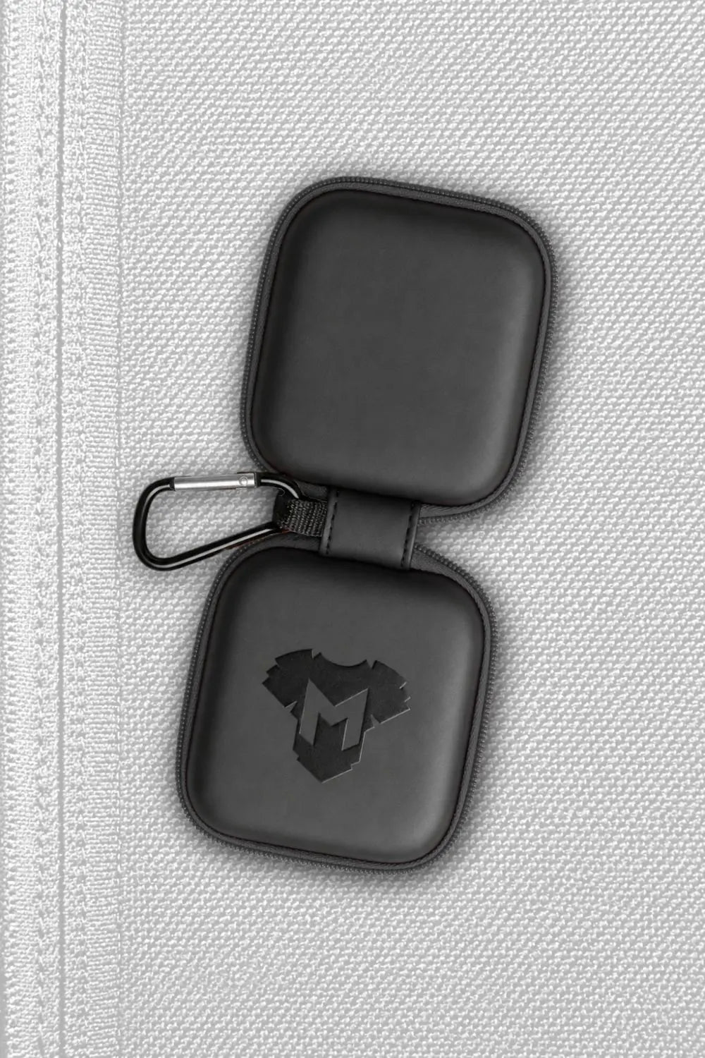 Maxwell Wanderlust. Carabiner Zip-Case. Black - MCS101-YX - Maskulo US NY FL