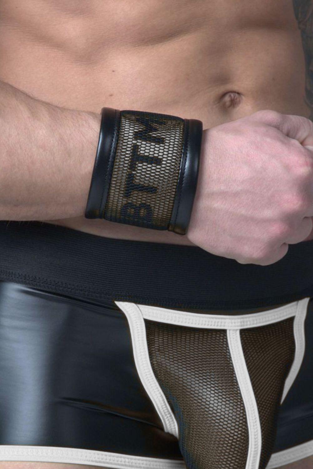 Youngero BTTM White Neon. Role Wristband - MAC184-Y1 - Maskulo US NY FL